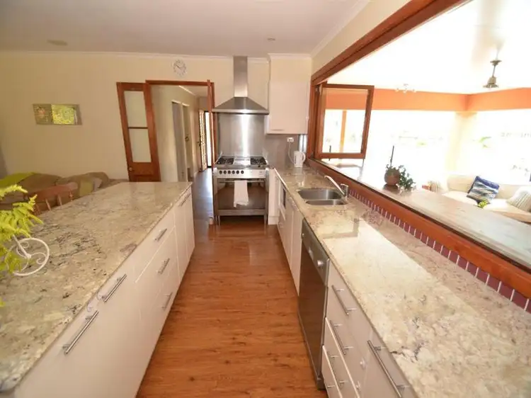 122 Parkwood Blvd, Parkwood QLD