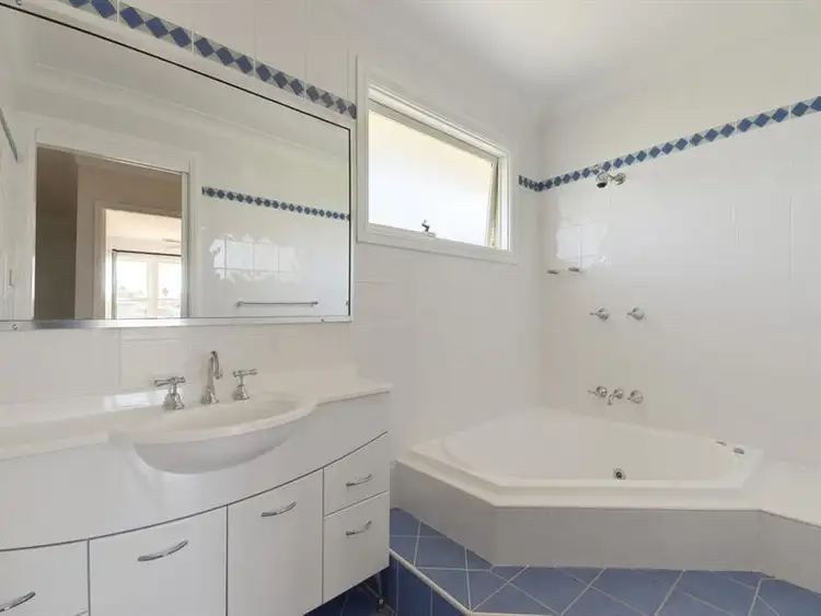 Seventh view of Homely house listing, 95 Thirroul Rd, Kanahooka NSW