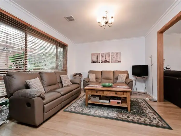 Sixth view of Homely house listing, 3 Sutherland Way, Roxburgh Park VIC