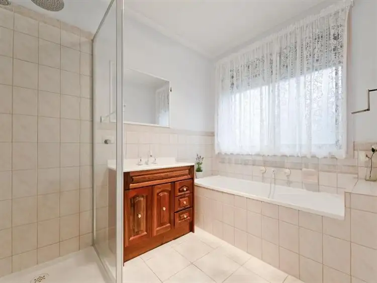 Seventh view of Homely house listing, 3 Sutherland Way, Roxburgh Park VIC