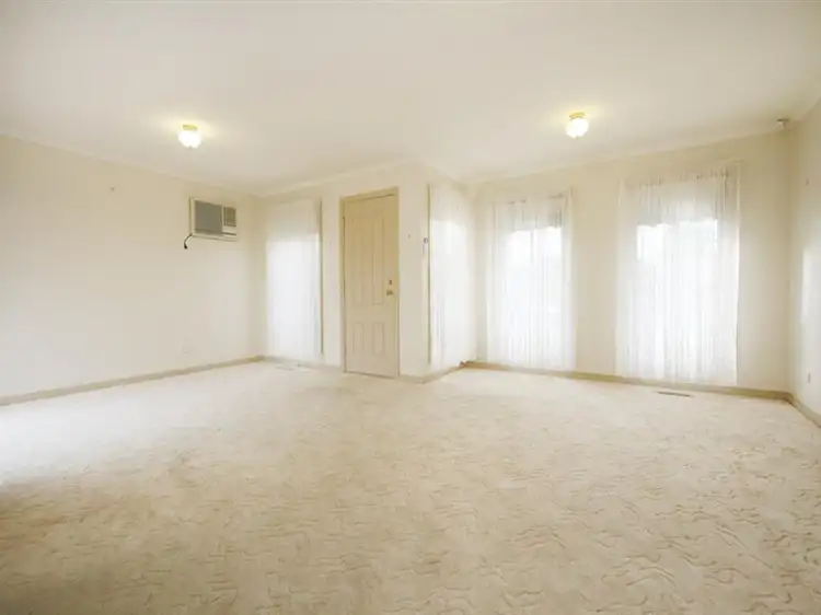 Fourth view of Homely unit listing, 28 Beresford Rd, Lilydale VIC