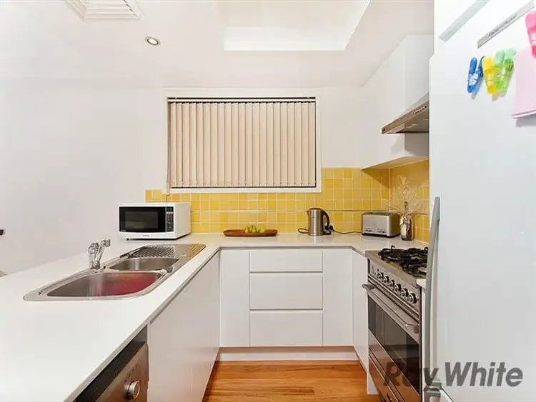Second view of Homely apartment listing, 2/2 Sellwood St, Brighton-le-sands NSW