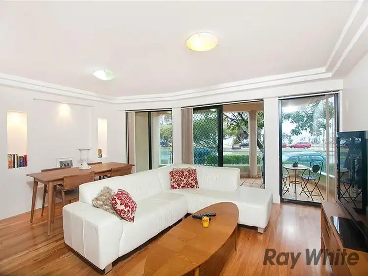 Third view of Homely apartment listing, 2/2 Sellwood St, Brighton-le-sands NSW