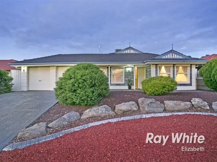 24 Reginald Pde, Craigmore SA