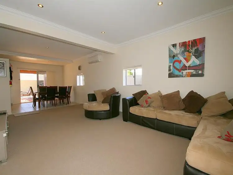 Fifth view of Homely house listing, 35 Bonniebrae St, Wynnum West QLD