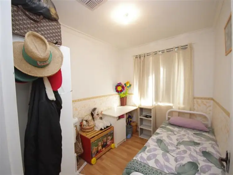 Sixth view of Homely house listing, 10 Bendix Way, Girrawheen WA