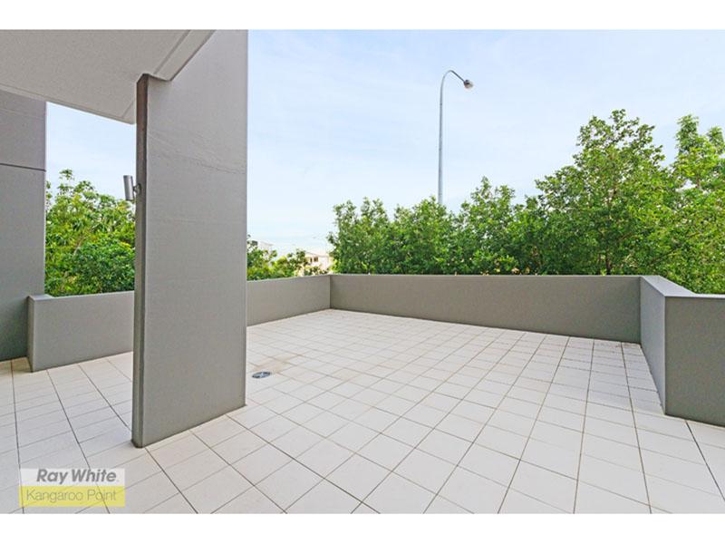 Second view of Homely apartment listing, 1/153 Lambert St, Kangaroo Point QLD