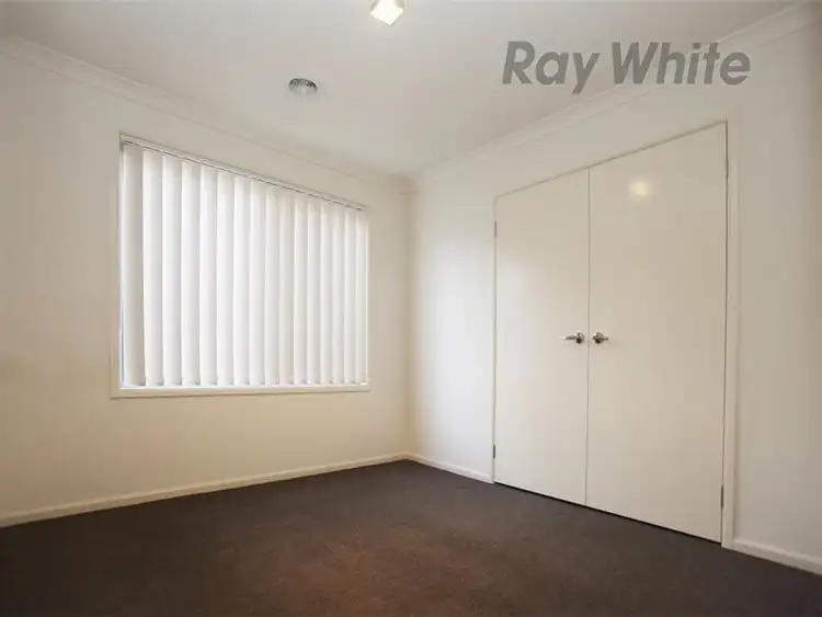 Fifth view of Homely house listing, 48 Lindsay Gdns, Point Cook VIC