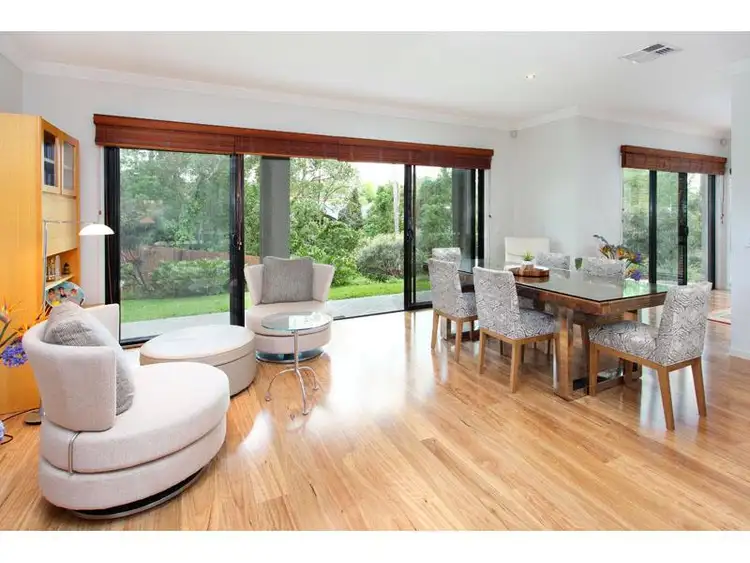 Second view of Homely house listing, 44 Lomandra Pl, Chapel Hill QLD