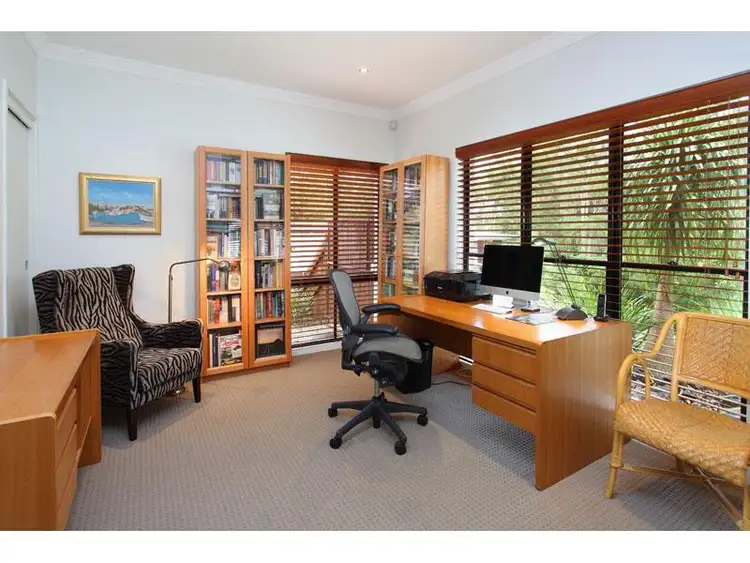 Fourth view of Homely house listing, 44 Lomandra Pl, Chapel Hill QLD