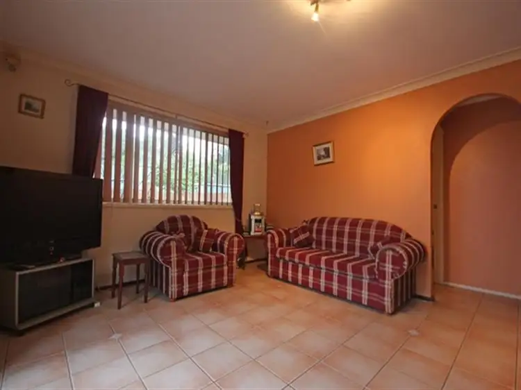 Fourth view of Homely house listing, 5 Sauternes Pl, Eschol Park NSW