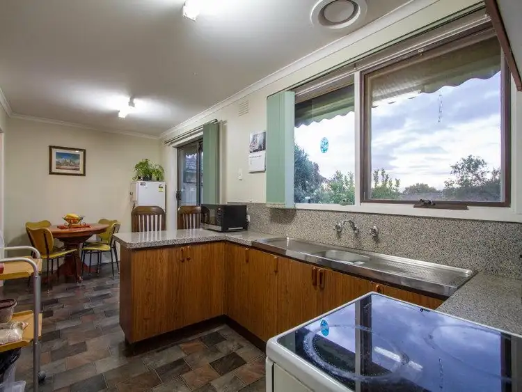 Fifth view of Homely house listing, 4 Lipton Dr, Frankston VIC