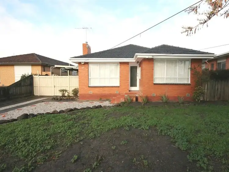 27 Yarmouth Ave, St Albans VIC