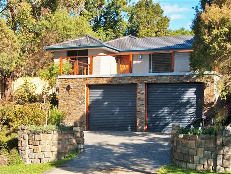 9 Cumberland Cres, Chirnside Park VIC