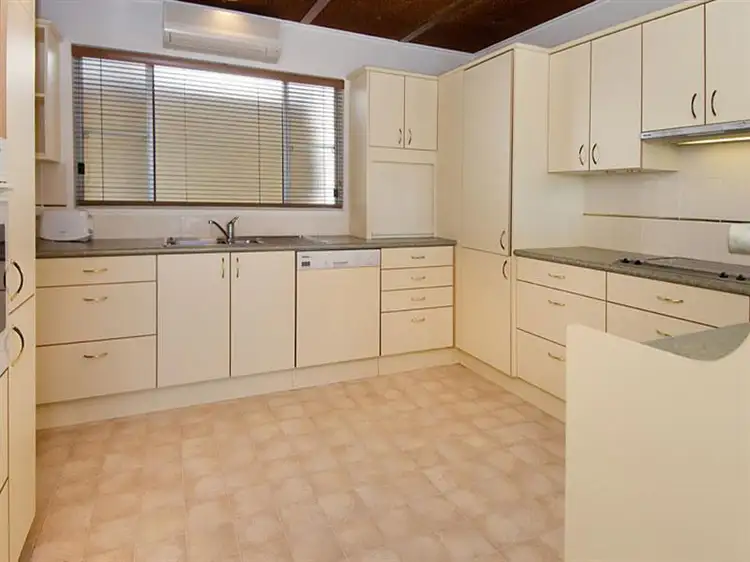 Fifth view of Homely house listing, 48 Picton Pde, Wynnum QLD
