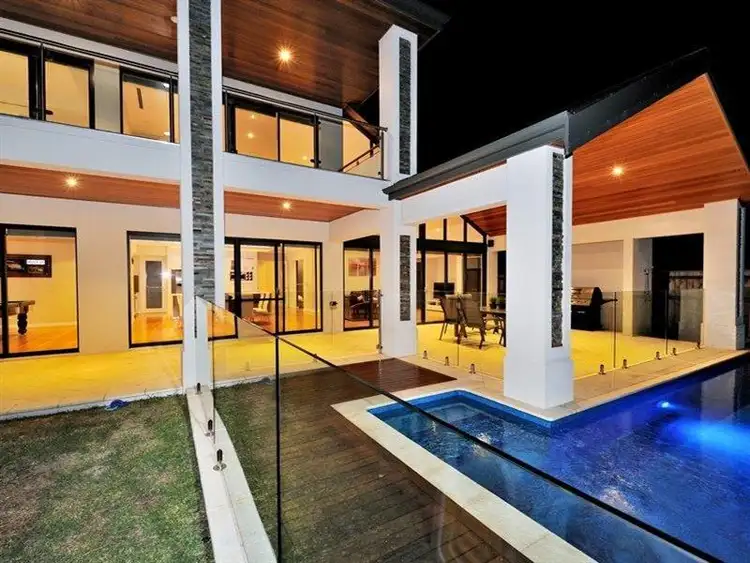 Second view of Homely house listing, 34 Longview Way, The Vines WA