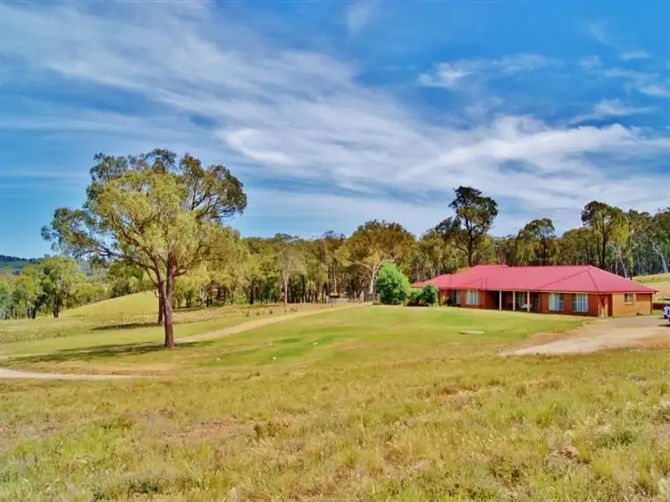 911 Taylor's Flat Rd, Boorowa NSW