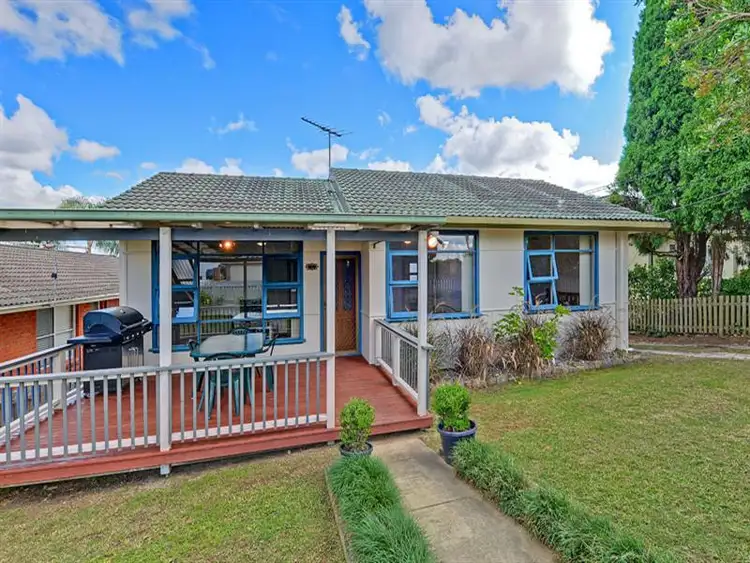 77 Somerville Rd, Hornsby Heights NSW