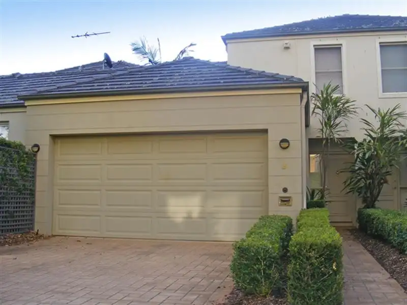 Main view of Homely house listing, 5 Scaranish Way, Macquarie Links NSW