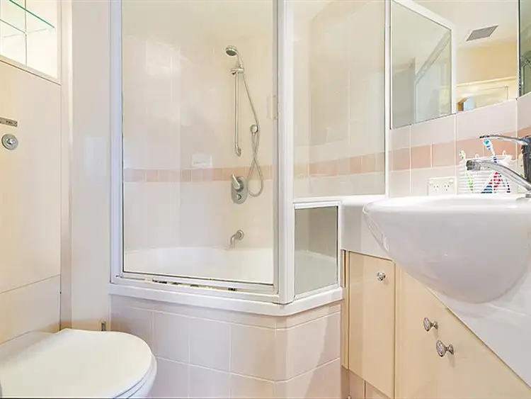 Seventh view of Homely apartment listing, 27/83 Leichhardt St, Spring Hill QLD