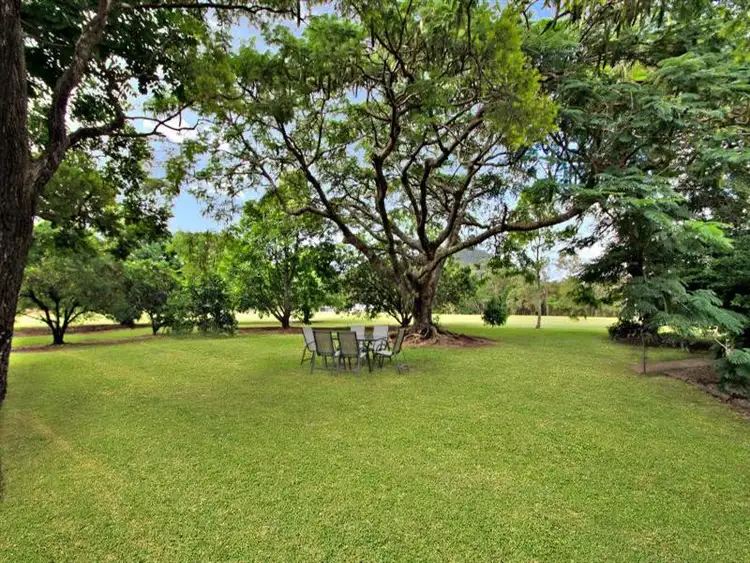 52 Shaws Rd, Beerwah QLD