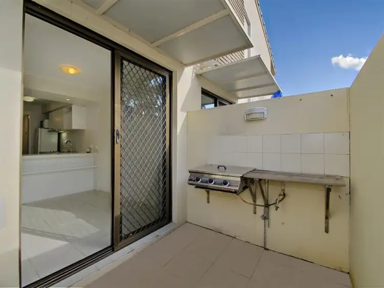 Seventh view of Homely unit listing, 4/9 Noosa Pde, Noosa Heads QLD