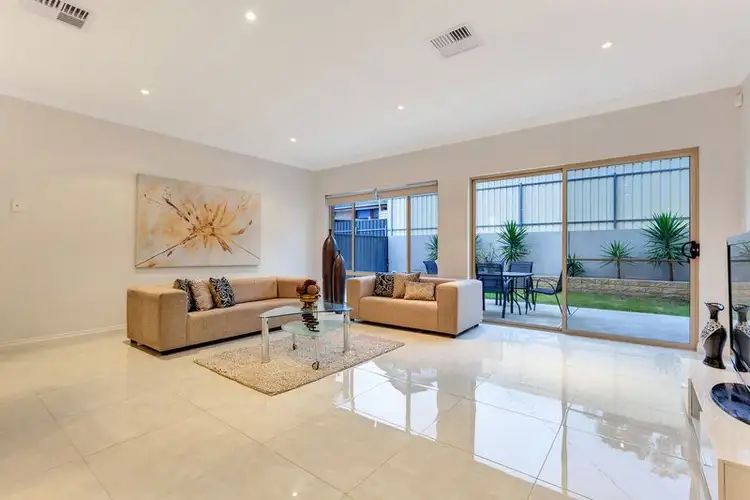Fifth view of Homely house listing, 2 Down Drive, Valley View SA 5093