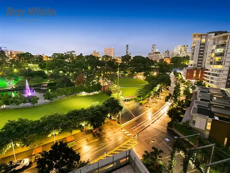 6 Parkland Blvd, Brisbane (CBD) QLD