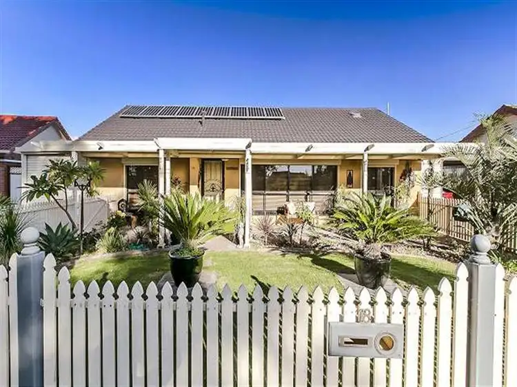 18 Wyreema St, Largs North SA