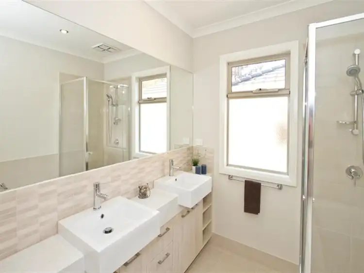 Sixth view of Homely unit listing, 3/35 Santon St, Greensborough VIC