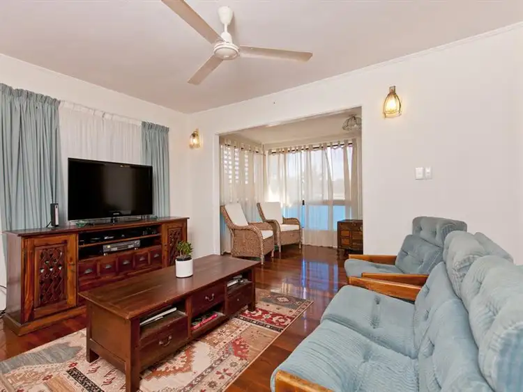 Second view of Homely house listing, 10 Sorrento St, Wynnum West QLD