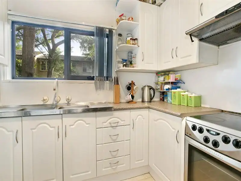 Main view of Homely unit listing, 25/34 The Cres, Dee Why NSW