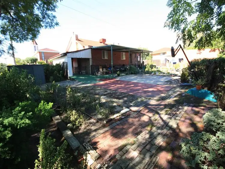 27 Camboon Rd, Morley WA
