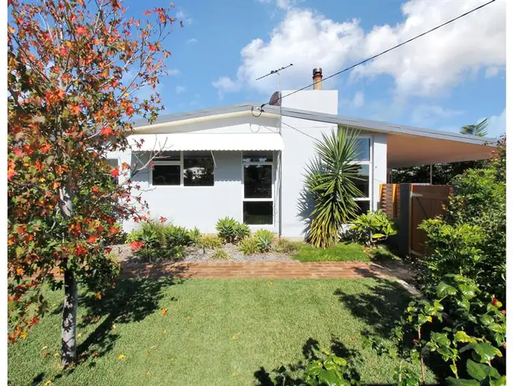 15 Hardaker St, Eden Hill WA