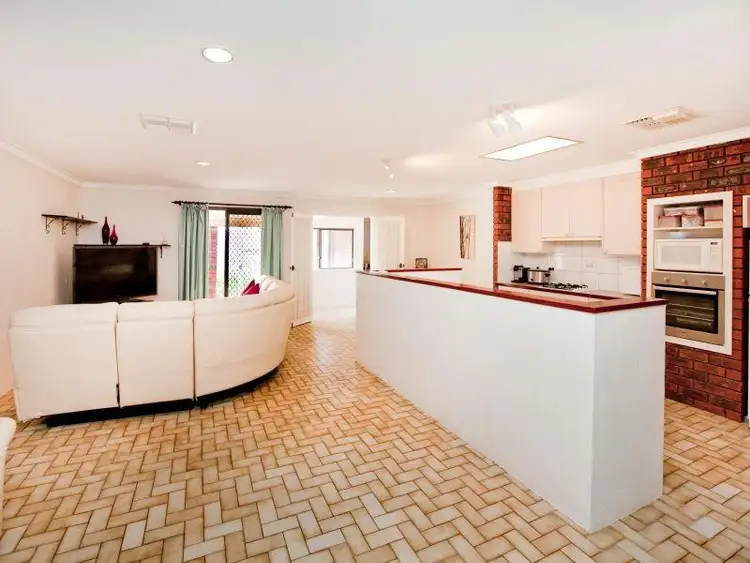 Seventh view of Homely house listing, 10 Aitken Pl, Noranda WA