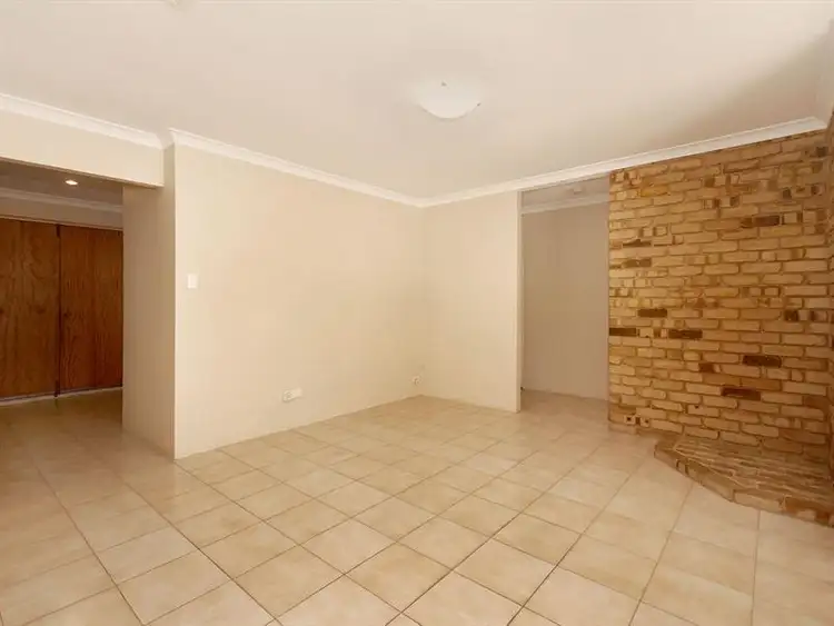 Seventh view of Homely house listing, 12 Hickory Dr, Thornlie WA