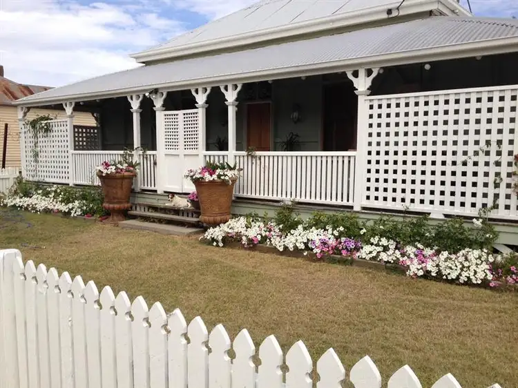 20 Mcdowall St, Roma QLD