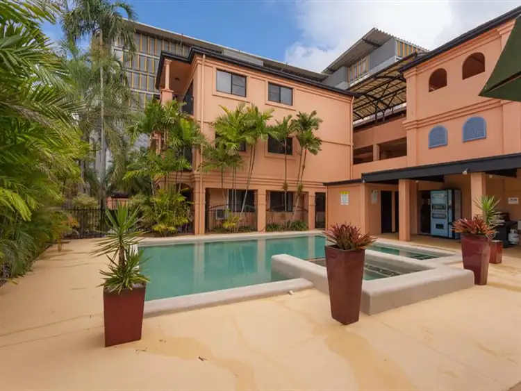 7/255 Lake St, Cairns North QLD