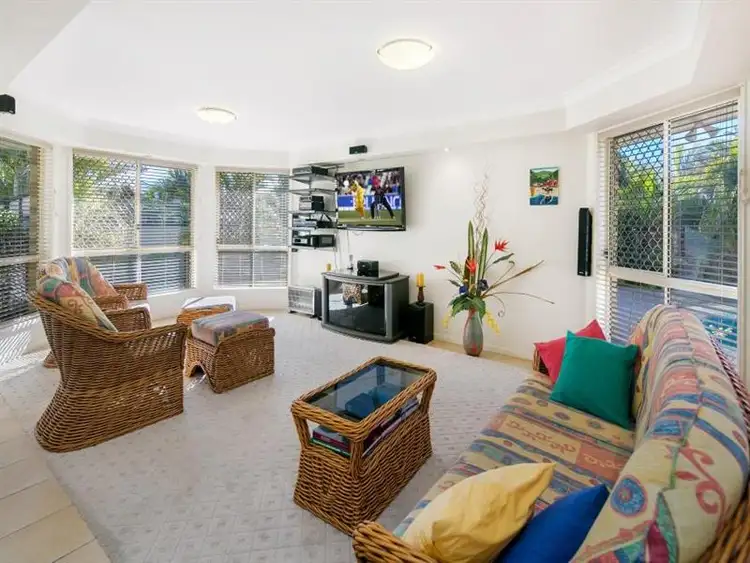 1 Mako Ct, Mountain Creek QLD