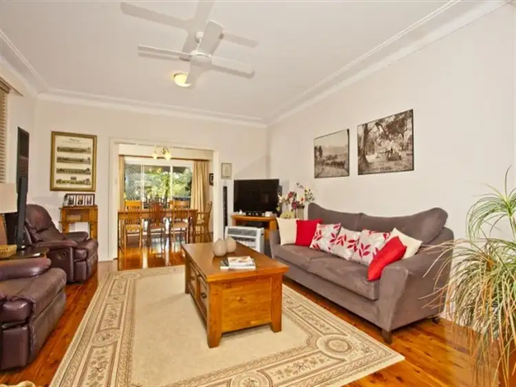 Second view of Homely house listing, 10 Wesley St, Bolwarra Heights NSW