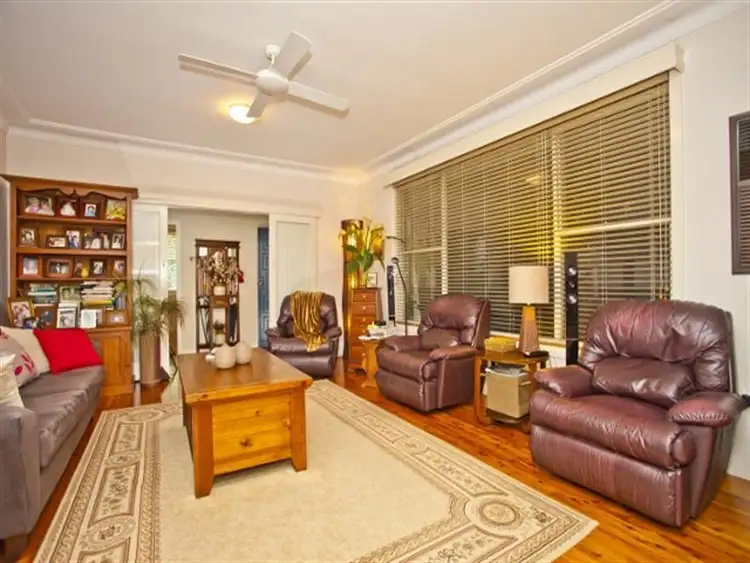 Third view of Homely house listing, 10 Wesley St, Bolwarra Heights NSW