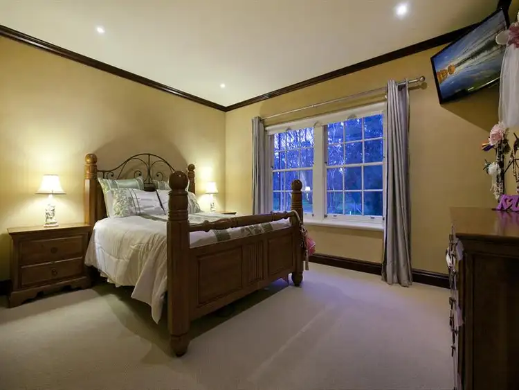 Fifth view of Homely house listing, 2 Shannon Rse, Banksia Park SA