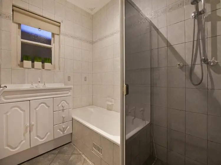 Sixth view of Homely house listing, 2 Shannon Rse, Banksia Park SA