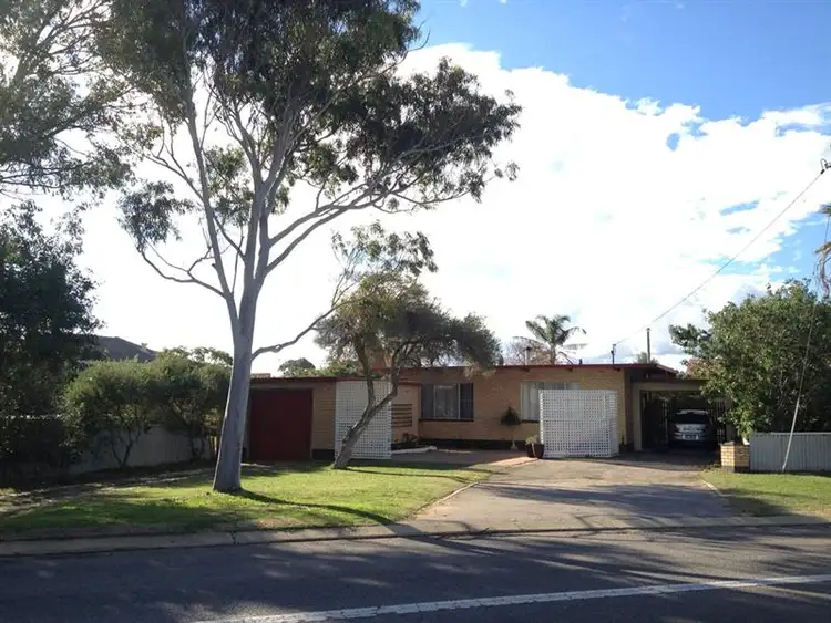 25 Dean St, Beresford WA