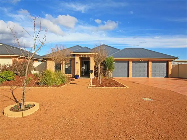 7 Moses St, Bungendore NSW