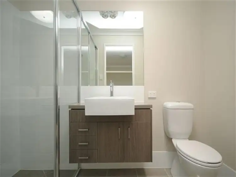 Fourth view of Homely house listing, Unit 5/26 Kurtz St, Kearneys Spring QLD
