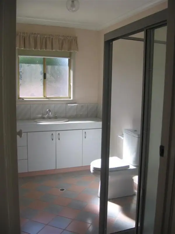 Sixth view of Homely house listing, 5 Leslie Mews, Yarrawonga VIC