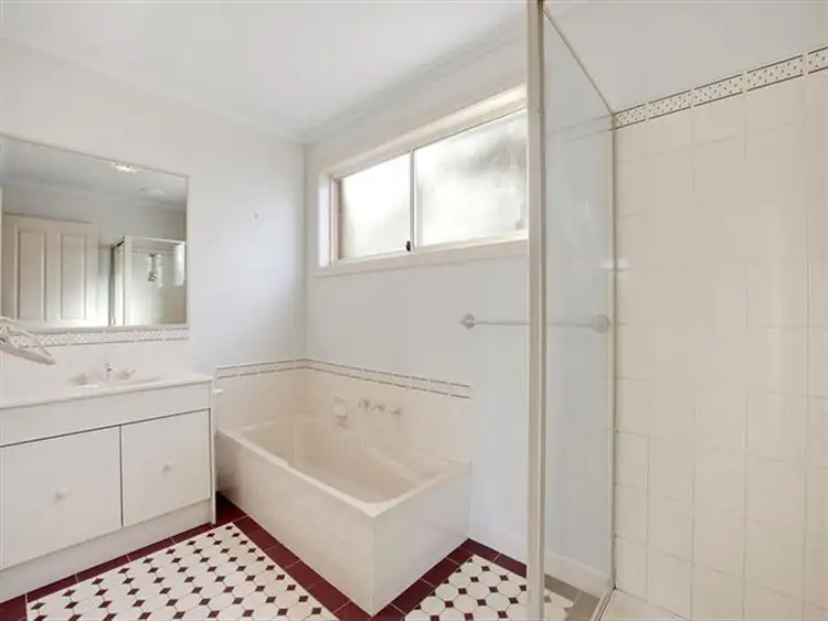 Sixth view of Homely unit listing, 1/136 Beverley St, Doncaster East VIC