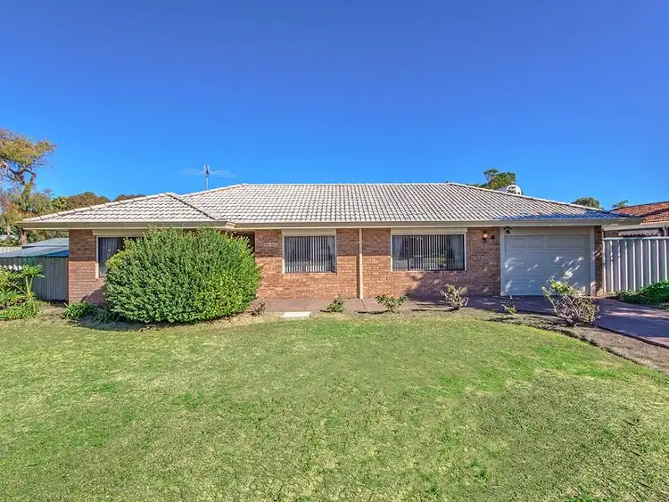 1 Barbados Cl, Safety Bay WA