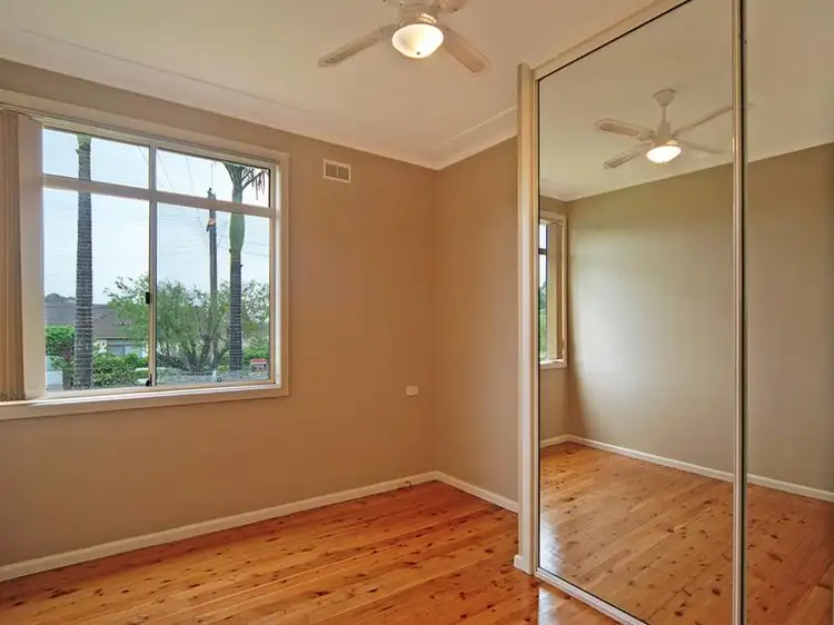 Third view of Homely house listing, 4 Norfolk St, Berkeley NSW